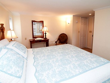 Cozy Mountain Getaway near Biking Trails in Franklin, North Carolina - Franklin, North Carolina - glamping.directory