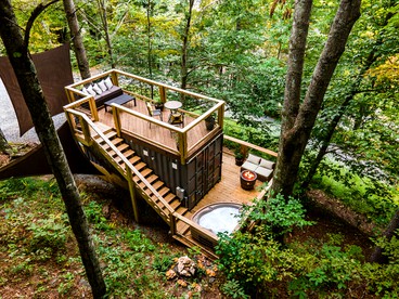 Experience Unrivaled Luxury: Exclusive Dome with Hot Tub and Unique Views in North Carolina - Todd, North Carolina - glamping.directory