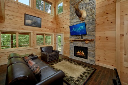Fun-Filled Sevierville Cabin with a Pool and Mini-Golf for Family Getaways in Tennessee - Sevierville, Tennessee - glamping.directory