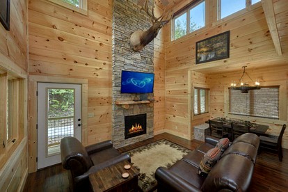 Fun-Filled Sevierville Cabin with a Pool and Mini-Golf for Family Getaways in Tennessee - Sevierville, Tennessee - glamping.directory