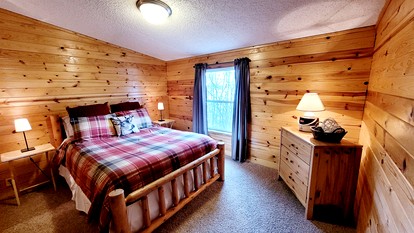 Lakefront Family-Friendly Cabin with a Games Room in Birchwood, Wisconsin - Birchwood, Wisconsin - glamping.directory