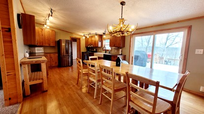 Lakefront Family-Friendly Cabin with a Games Room in Birchwood, Wisconsin - Birchwood, Wisconsin - glamping.directory