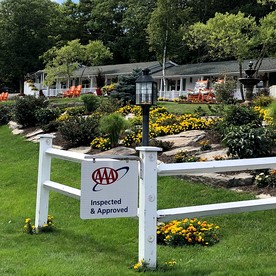 Inviting Bed and Breakfast for a Romantic Getaway near Belfast, Maine - glamping.directory