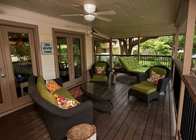 Waterfront Glamping Stay on Guadalupe River in Texas - Canyon Lake, Texas - glamping.directory