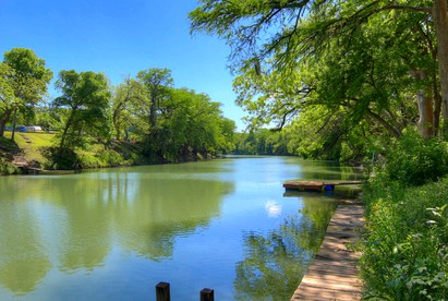 Waterfront Glamping Stay on Guadalupe River in Texas - Canyon Lake, Texas - glamping.directory