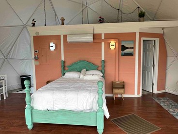 Outstanding Luminous Dome Fully Equipped with Interior Bath in South Carolina - Salem, South Carolina - glamping.directory
