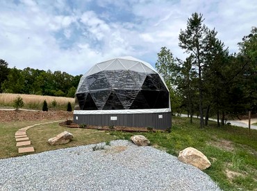 Outstanding Luminous Dome Fully Equipped with Interior Bath in South Carolina - glamping.directory