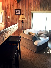 Cozy Five-Person Fishing Cabin with a Private Deck in Darby, Montana - Darby, Montana - glamping.directory