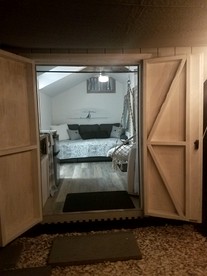 Cute Tiny House near Falmouth Heights Beach and close to Martha's Vineyard in East Falmouth, Massachusetts - East Falmouth, Massachusetts - glamping.directory