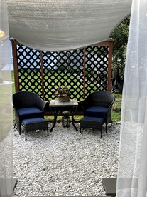 Cute Tiny House near Falmouth Heights Beach and close to Martha's Vineyard in East Falmouth, Massachusetts - East Falmouth, Massachusetts - glamping.directory