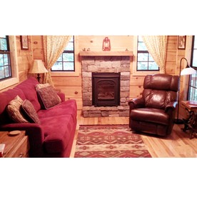 Romantic Rural Retreat with Fireplace and Private Hot Tub on 20 Acres, near Historic Hendersonville and Asheville, NC - Hendersonville, North Carolina - glamping.directory