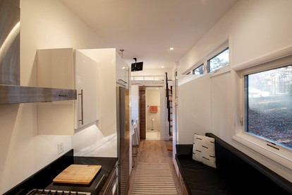 Modern Tiny House Surrounded by Nature near the Catskill Park for a Unique Glamping Experience in Woodridge, New York - Woodridge, New York - glamping.directory