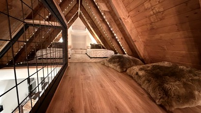 Secluded Woodland Cabin with Relaxing Outdoor Space in Weaverville, North Carolina - Weaverville, North Carolina - glamping.directory