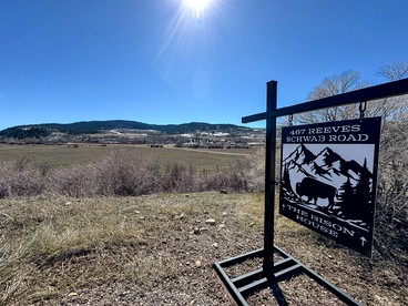 Luxury Mountain Lodge with Panoramic Views in Afton, Wyoming - Afton, Wyoming - glamping.directory