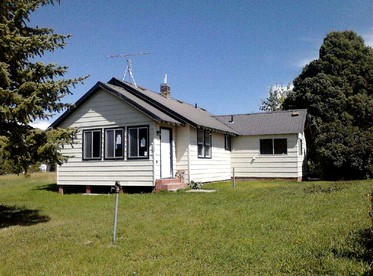 Fabulous Cabin Rental Perfect for Large Groups near Bear Lake, Idaho - glamping.directory