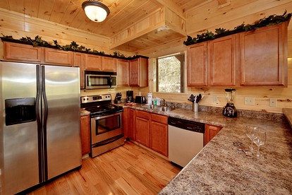Amazing Cabin Rental for a Vacation near the Great Smoky Mountains, TN - Gatlinburg, Tennessee - glamping.directory