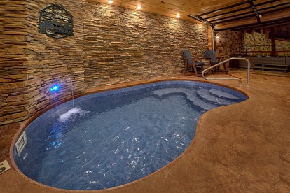 Amazing Cabin Rental for a Vacation near the Great Smoky Mountains, TN - Gatlinburg, Tennessee - glamping.directory