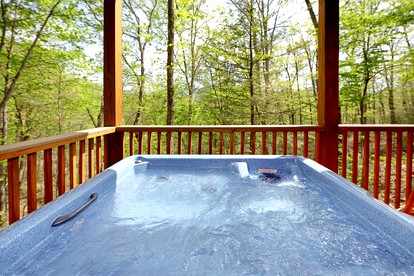 Amazing Cabin Rental for a Vacation near the Great Smoky Mountains, TN - Gatlinburg, Tennessee - glamping.directory