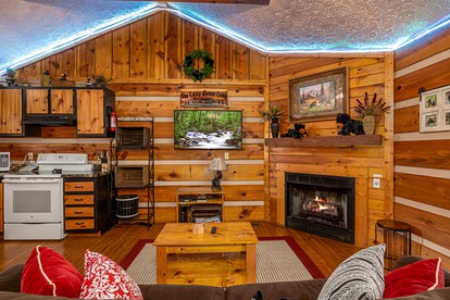 Cozy Cabin with Barbecue Perfect for a Romantic Getaway in Pigeon Forge, Tennessee - Pigeon Forge, Tennessee - glamping.directory