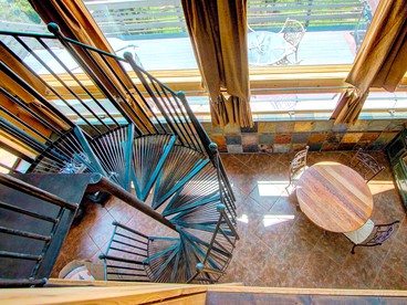 Gorgeous Custom Built Cabin with a Hot Tub near Denver, Colorado - Evergreen, Colorado - glamping.directory