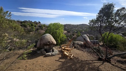 Luxurious Dome on Farm with Impressive Views at Splitrock Valley, California - Fallbrook, California - glamping.directory