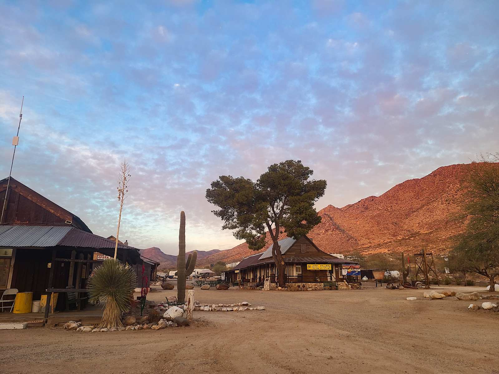 Stanton Camp -Camping & Gold Mining - Congress, Arizona - glamping.directory