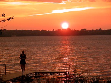 Cozy Cottage Rental with Views of Historic Lake Champlain in West Swanton, Vermont - West Swanton, Vermont - glamping.directory