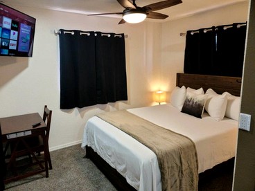 Peaceful Retreat Near Iconic Views with Night Sky Stargazing in Williams, Arizona - Williams, Arizona - glamping.directory