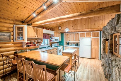 Secluded Mountain-View Retreat with Hot Tub and Fireplaces Near Scenic Trails in Driggs, Idaho - Driggs, Idaho - glamping.directory
