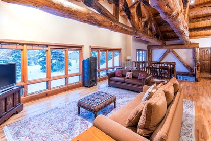 Secluded Mountain-View Retreat with Hot Tub and Fireplaces Near Scenic Trails in Driggs, Idaho - Driggs, Idaho - glamping.directory