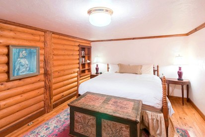 Secluded Mountain-View Retreat with Hot Tub and Fireplaces Near Scenic Trails in Driggs, Idaho - Driggs, Idaho - glamping.directory