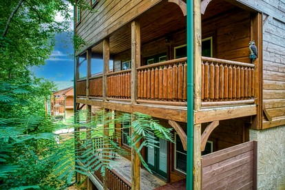 Charming Mountain Cabin with Theater Room and Pool Table in Tennessee - Gatlinburg, Tennessee - glamping.directory