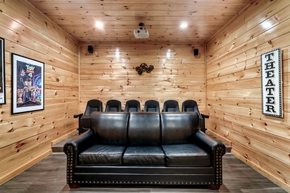 Charming Mountain Cabin with Theater Room and Pool Table in Tennessee - Gatlinburg, Tennessee - glamping.directory