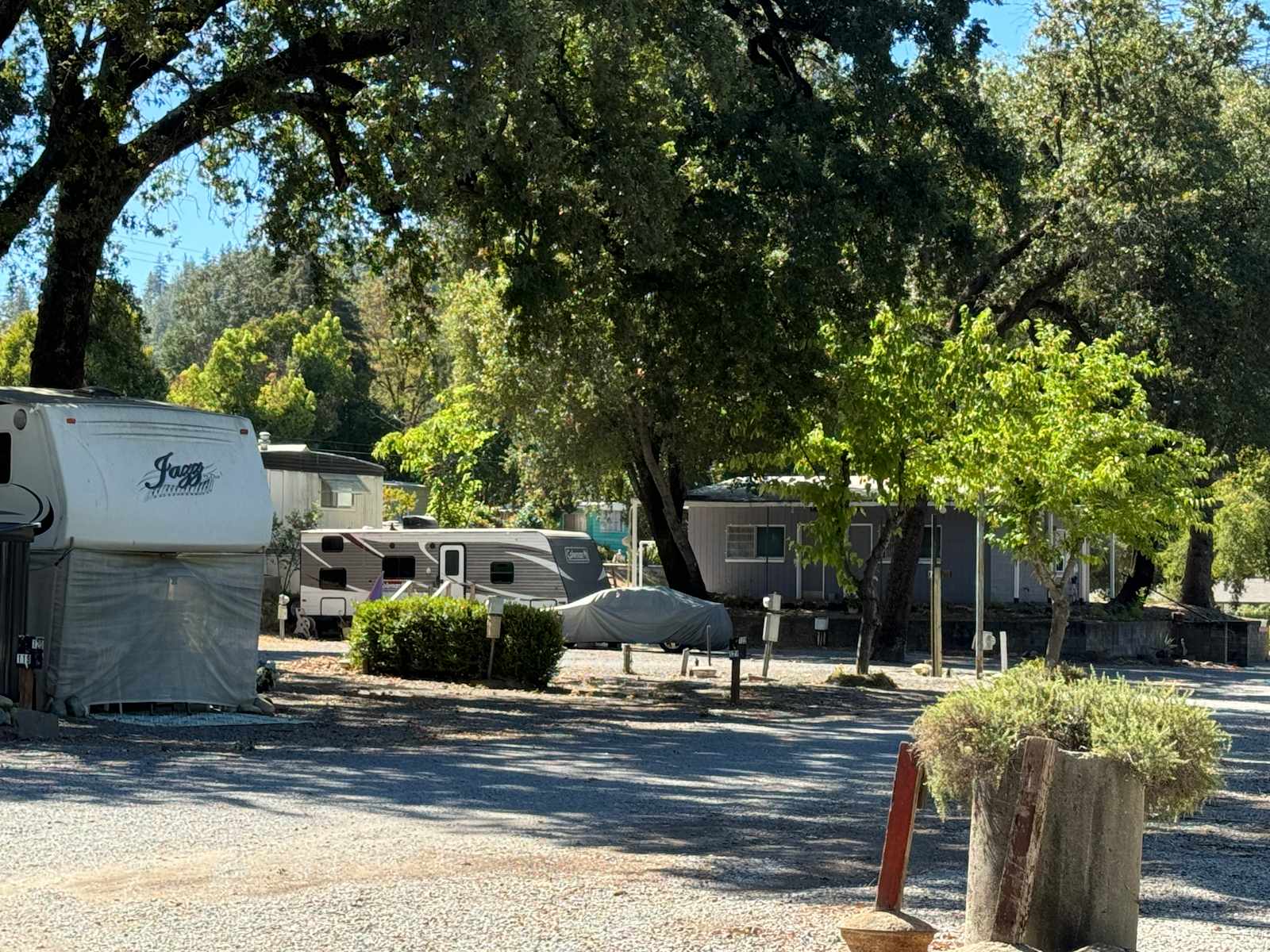 Wonderland RV And Camping - Redding, California - glamping.directory