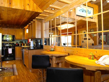 Luxury Cabin Rental for a Family Getaway in Pigeon Forge, Tennessee - Sevierville, Tennessee - glamping.directory