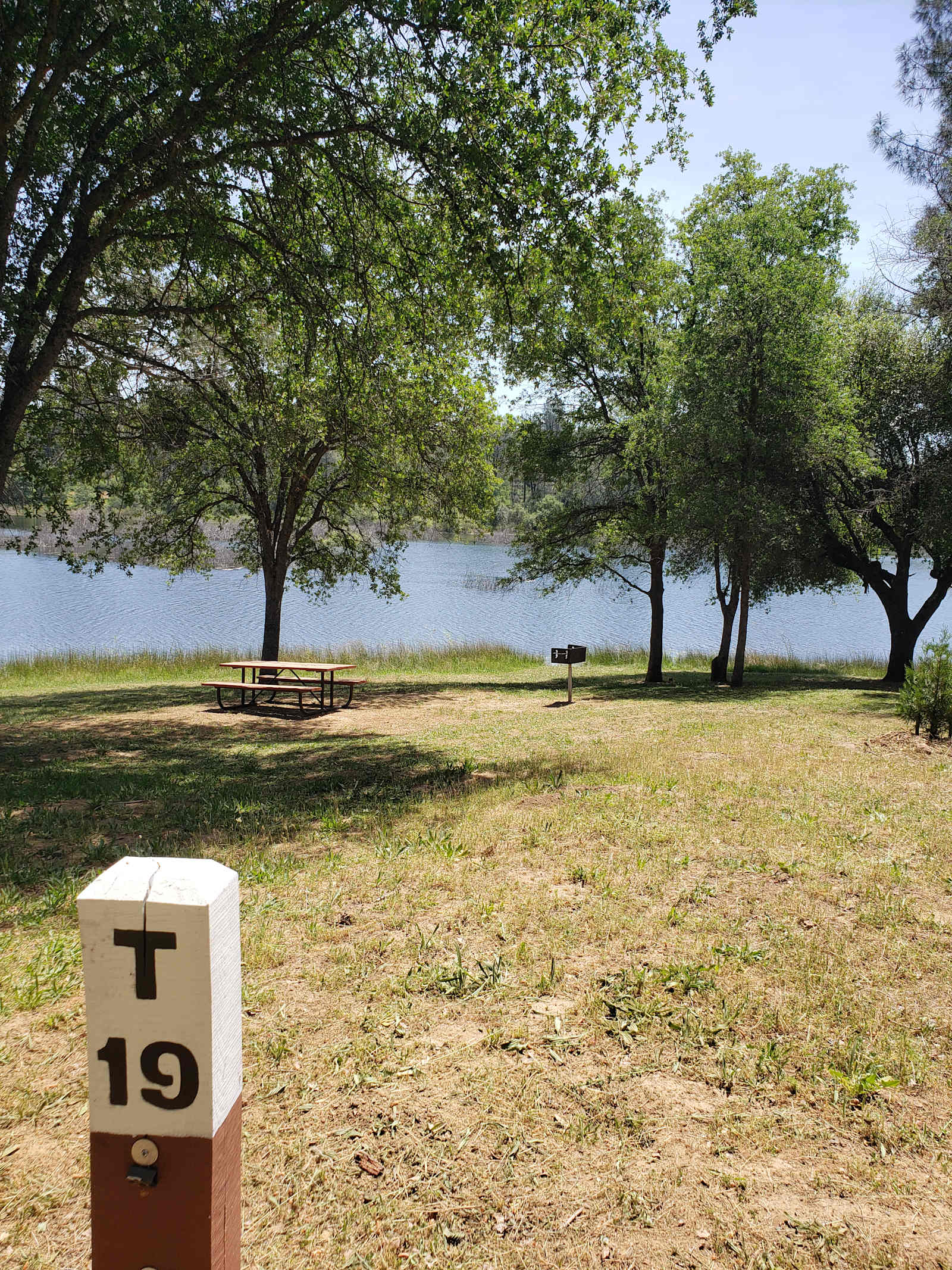 Finnon Lake Recreation Area - Placerville, California - glamping.directory