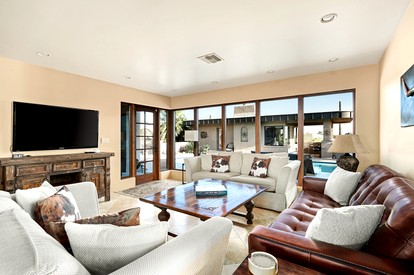 Carefree Crest: Jaw Dropping Views in Scottsdale, AZ - Scottsdale, Arizona - glamping.directory