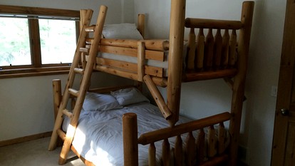 Cozy Cabin Rental near the Wisconsin Great Lakes - Eagle River, Wisconsin - glamping.directory