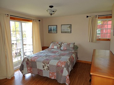 Beautiful Vacation Rental Close to the Saint Lawrence River in Clayton, New York - Clayton, New York - glamping.directory
