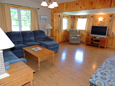 Beautiful Vacation Rental Close to the Saint Lawrence River in Clayton, New York - Clayton, New York - glamping.directory