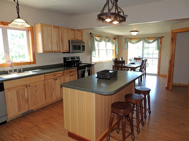 Beautiful Vacation Rental Close to the Saint Lawrence River in Clayton, New York - Clayton, New York - glamping.directory