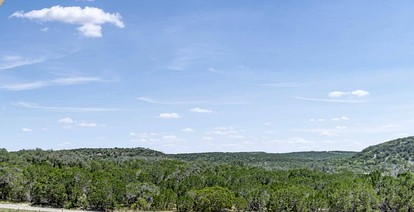 Cute Secluded Cabin Ideal for Nature Lovers in Texas - Bandera, Texas - glamping.directory