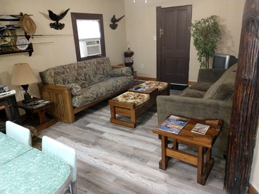 Riverfront Getaway Cabin with a Boat Ramp Access near Brunswick in Southeast Georgia - Brunswick, Georgia - glamping.directory
