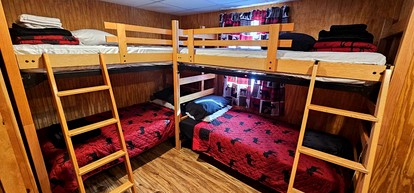 Family Cabin Surrounded by Amazing Hiking Trails in Maine - Greenville, Maine - glamping.directory