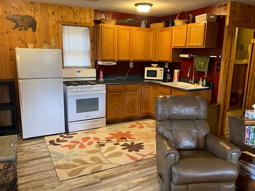 The Lazy Acorn Cabin in Boon, MI - Boon, Michigan - glamping.directory
