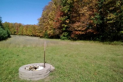 The Lazy Acorn Cabin in Boon, MI - Boon, Michigan - glamping.directory