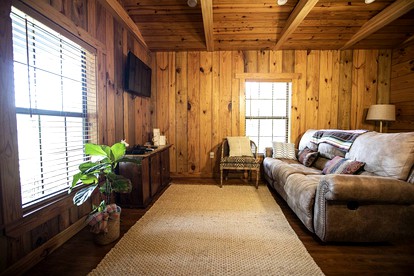 Charming Country Cabin Rental Located in Morton, Mississippi - Morton, Mississippi - glamping.directory