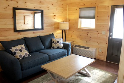 Lakefront Vacation Getaway in the Finger Lakes District of Hector, New York - Hector, New York - glamping.directory