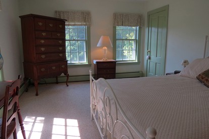 Historic Vacation Rental for Two in a 1774 Farmhouse near Hollis, New Hamsphire - Hollis, New Hampshire - glamping.directory