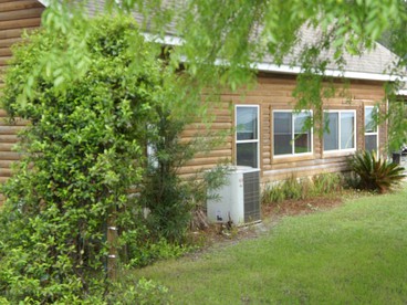Delightful Vacation Cabin for Unique Getaway near Macon, Georgia - Tifton, Georgia - glamping.directory